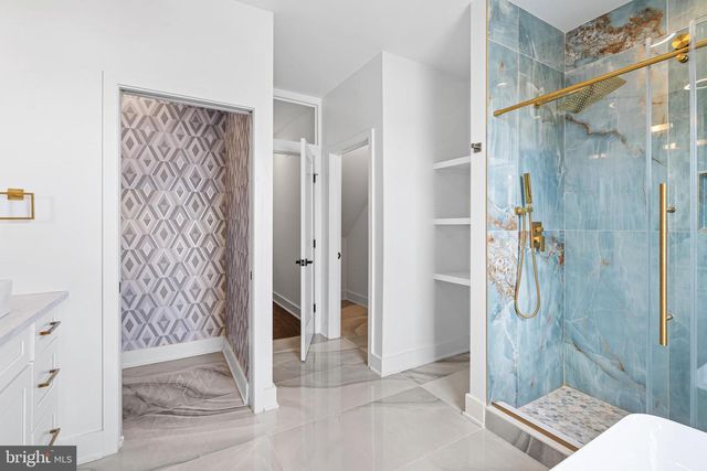 2125 S 9TH ST, Philadelphia, PA 19148