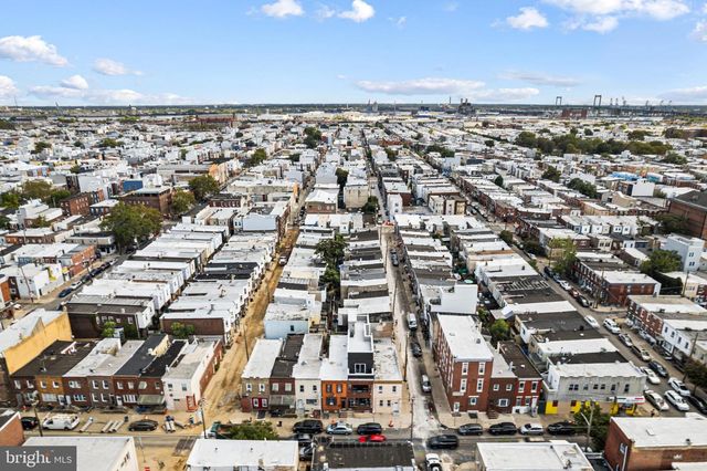 2125 S 9TH ST, Philadelphia, PA 19148