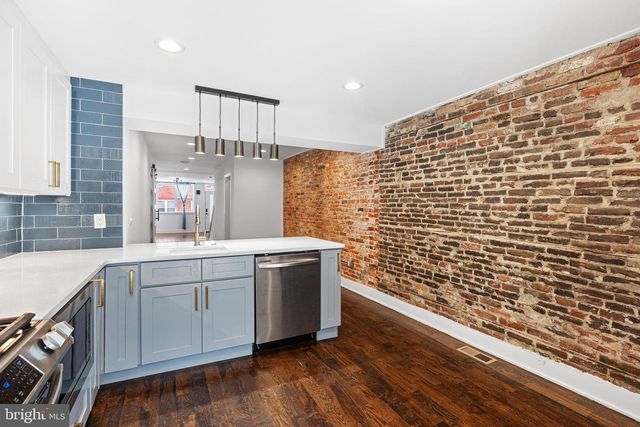 2125 S 9TH ST, Philadelphia, PA 19148