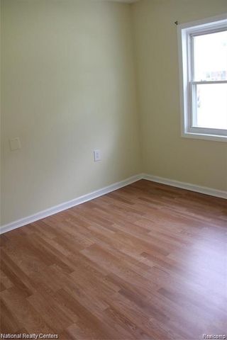 26739 SYRACUSE Avenue, Warren, MI 48091