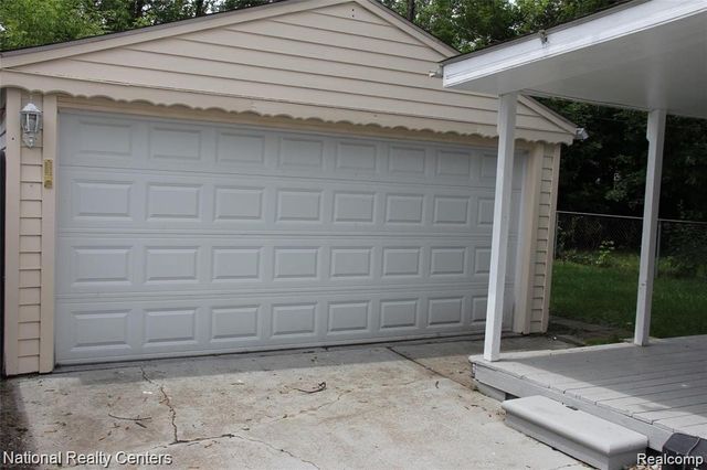 26739 SYRACUSE Avenue, Warren, MI 48091