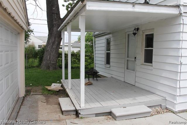 26739 SYRACUSE Avenue, Warren, MI 48091