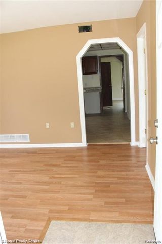 26739 SYRACUSE Avenue, Warren, MI 48091
