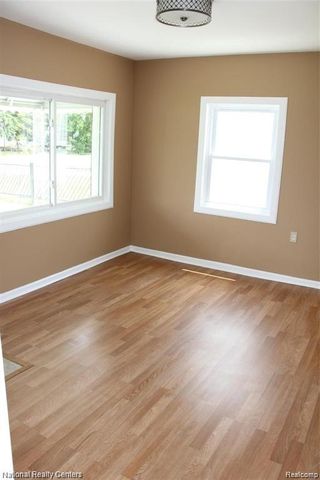 26739 SYRACUSE Avenue, Warren, MI 48091