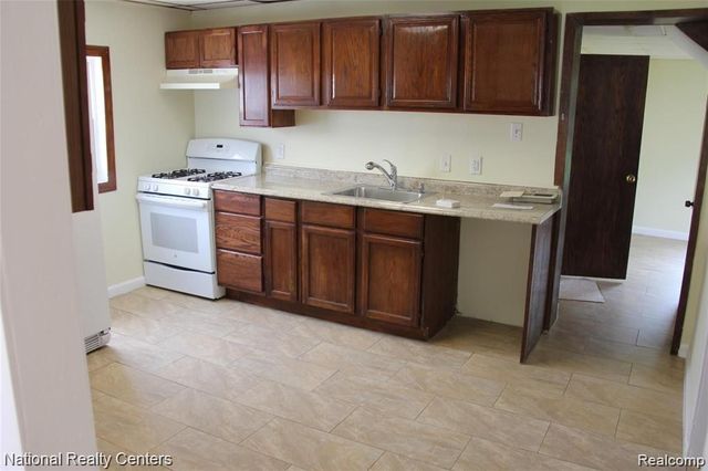 26739 SYRACUSE Avenue, Warren, MI 48091