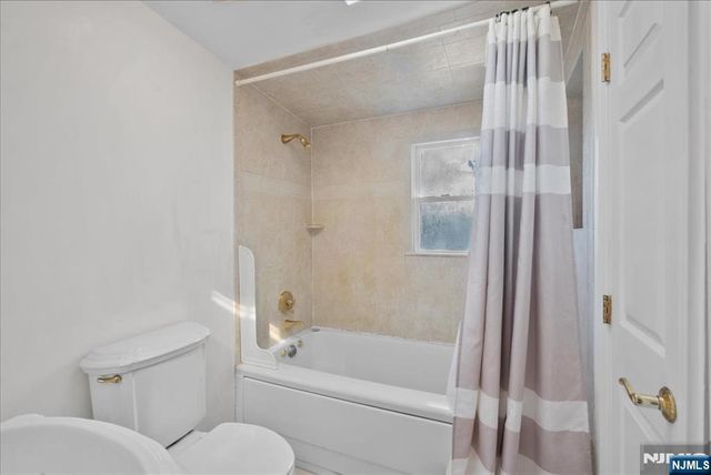 0-150 Tunbridge Road, Fair Lawn, NJ 07410