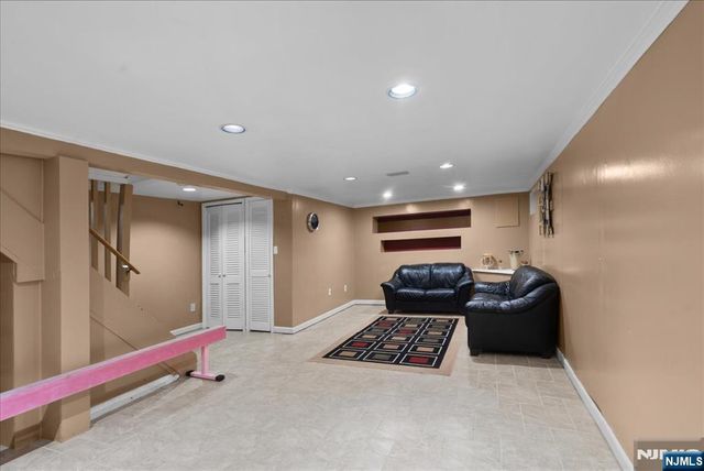 0-150 Tunbridge Road, Fair Lawn, NJ 07410