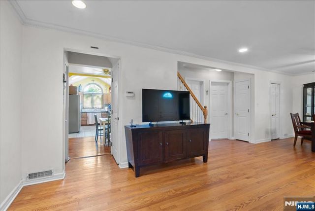 0-150 Tunbridge Road, Fair Lawn, NJ 07410