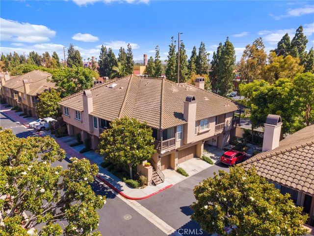 2756 Monza, Tustin, CA 92782