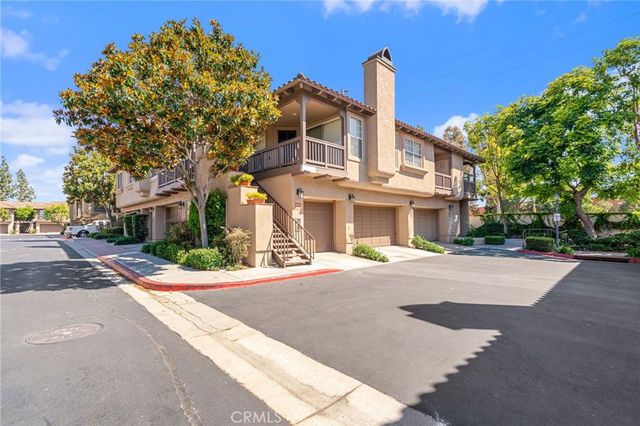 2756 Monza, Tustin, CA 92782