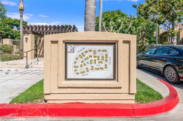 2756 Monza, Tustin, CA 92782