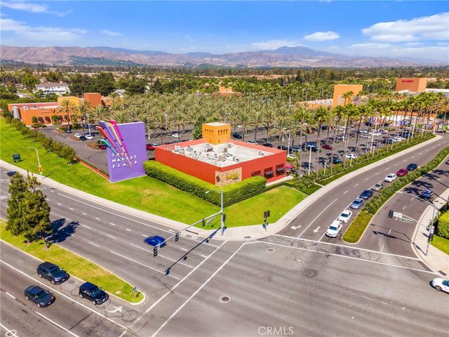 2756 Monza, Tustin, CA 92782