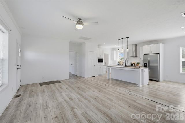 629 Mount Wesley Church Road, Hiddenite, NC 28636