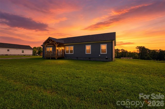 629 Mount Wesley Church Road, Hiddenite, NC 28636