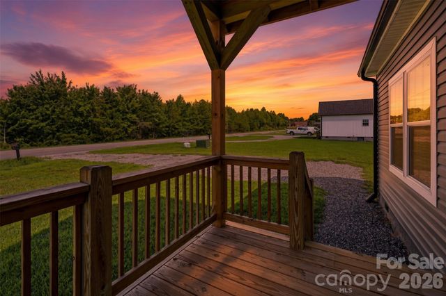 629 Mount Wesley Church Road, Hiddenite, NC 28636