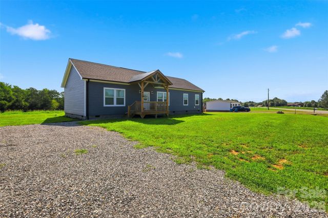 629 Mount Wesley Church Road, Hiddenite, NC 28636