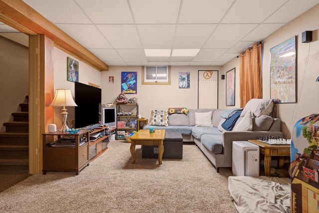 310 9th AVENUE N, Onalaska, WI 54650