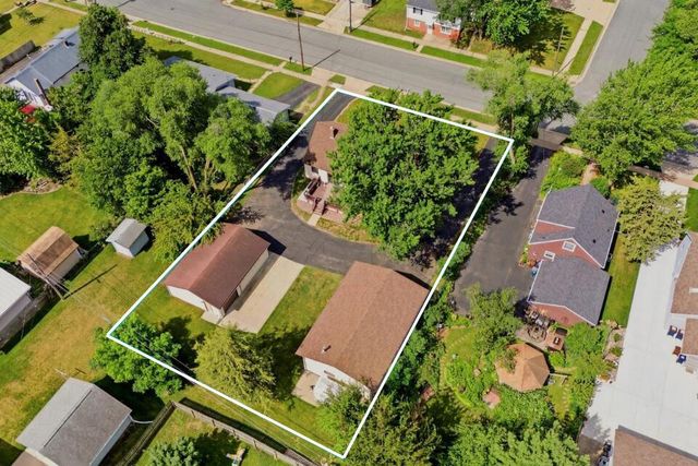 310 9th AVENUE N, Onalaska, WI 54650