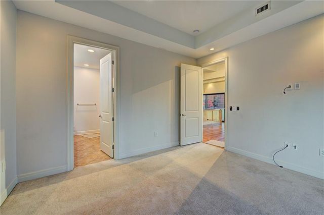 1101 Walnut Street 903, Kansas City, MO 64106