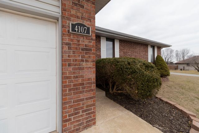 4107 N 30th Street, Nixa, MO 65714
