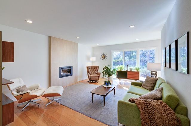 2633 W San Jose Avenue, Fresno, CA 93711