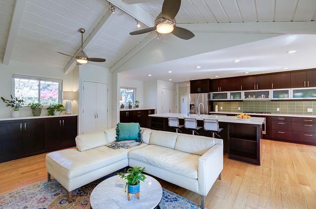 2633 W San Jose Avenue, Fresno, CA 93711