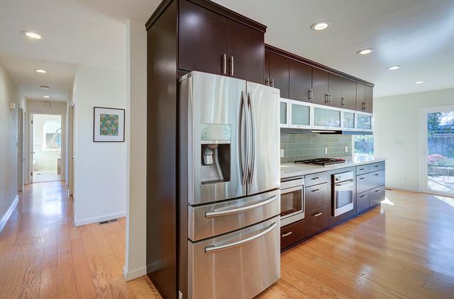 2633 W San Jose Avenue, Fresno, CA 93711