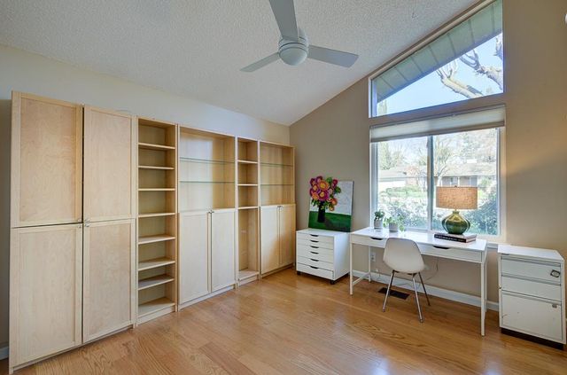 2633 W San Jose Avenue, Fresno, CA 93711