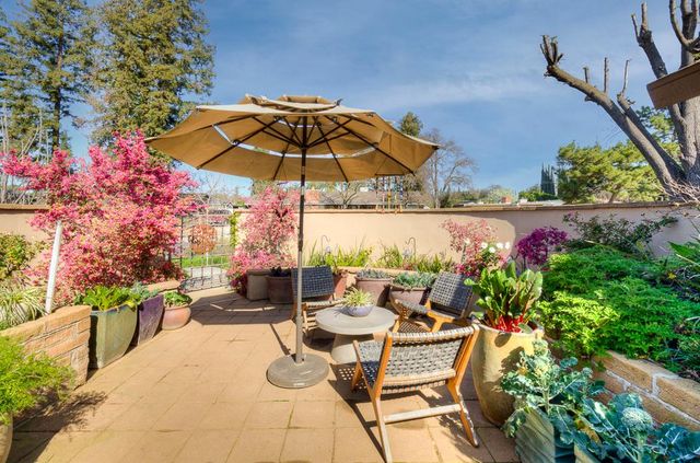 2633 W San Jose Avenue, Fresno, CA 93711