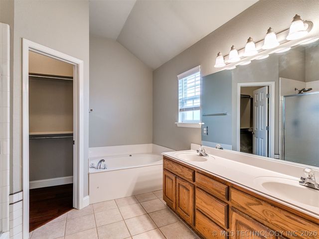1706 W Austin Place, Broken Arrow, OK 74011
