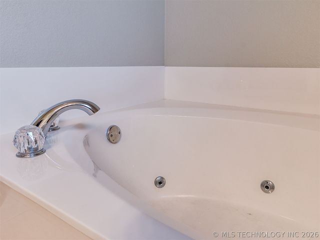 1706 W Austin Place, Broken Arrow, OK 74011