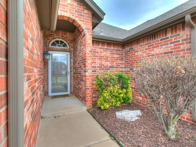 1706 W Austin Place, Broken Arrow, OK 74011