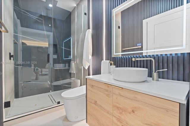 1108 Harrison St, Hollywood, FL 33019