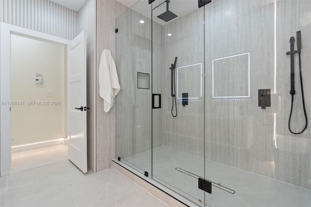 1108 Harrison St, Hollywood, FL 33019