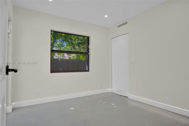 1108 Harrison St, Hollywood, FL 33019