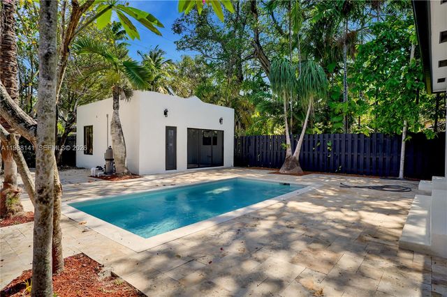 1108 Harrison St, Hollywood, FL 33019