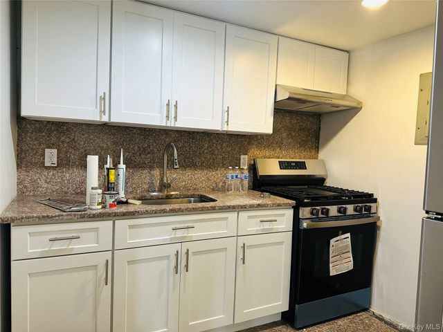 10009 39th Avenue 4E, Corona, NY 11368