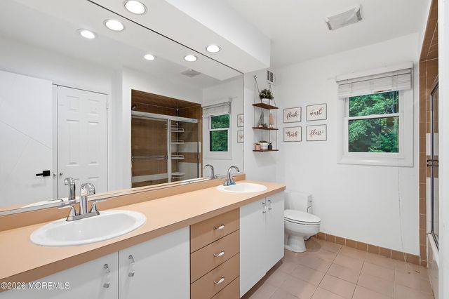31 Eli Circle, Morganville, NJ 07751