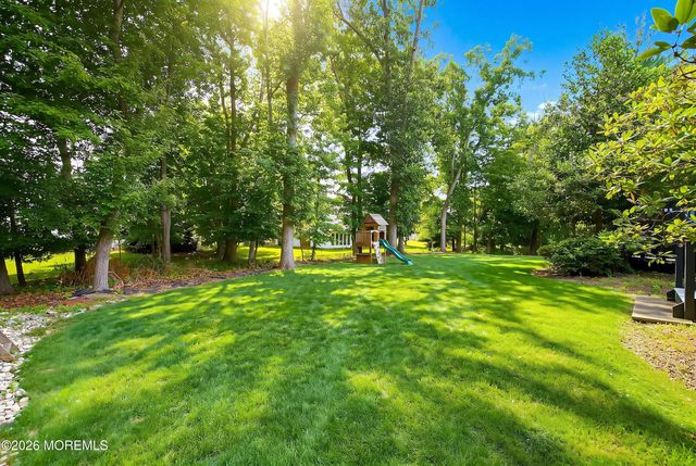 31 Eli Circle, Morganville, NJ 07751