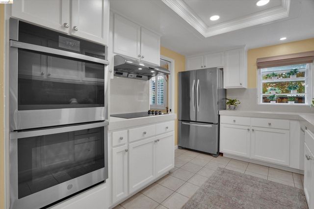 5001 Saint Garrett Ct, Concord, CA 94521