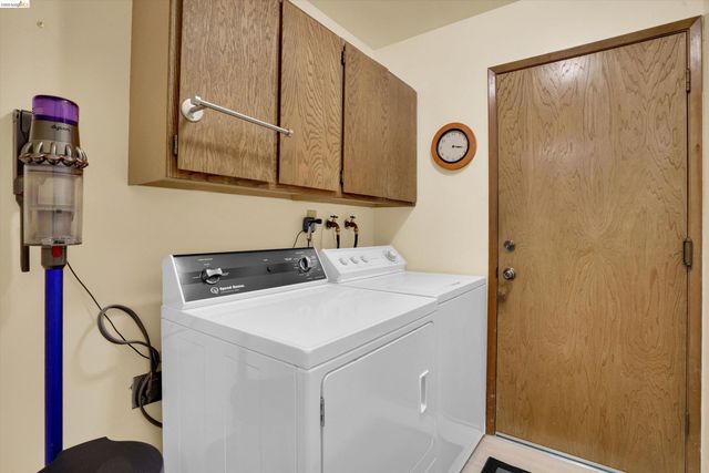 5001 Saint Garrett Ct, Concord, CA 94521