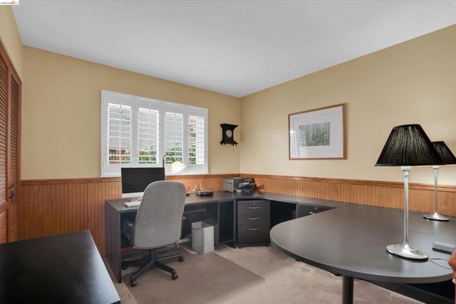 5001 Saint Garrett Ct, Concord, CA 94521