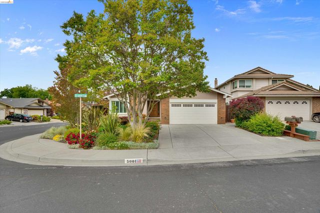 5001 Saint Garrett Ct, Concord, CA 94521