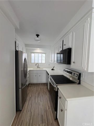 8130 Redlands 10, Playa Del Rey, CA 90293