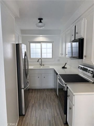 8130 Redlands 10, Playa Del Rey, CA 90293