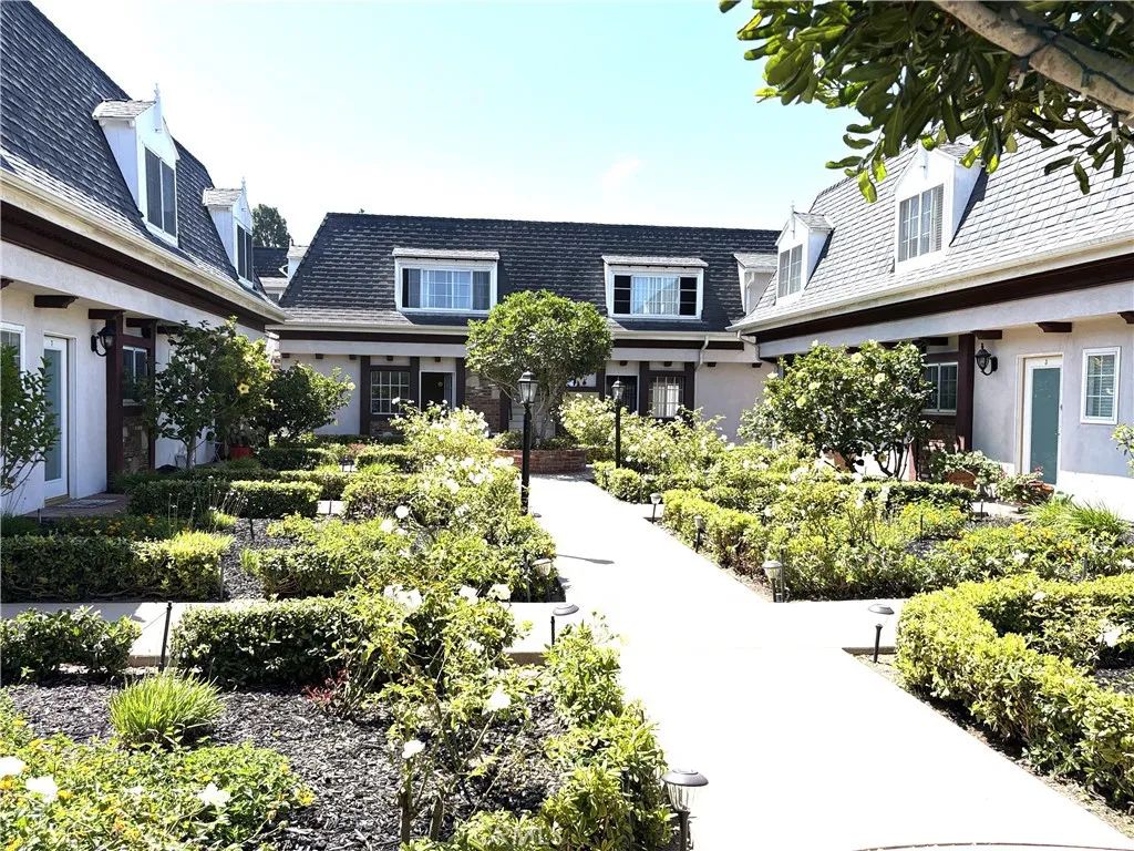 8130 Redlands 10, Playa Del Rey, CA 90293