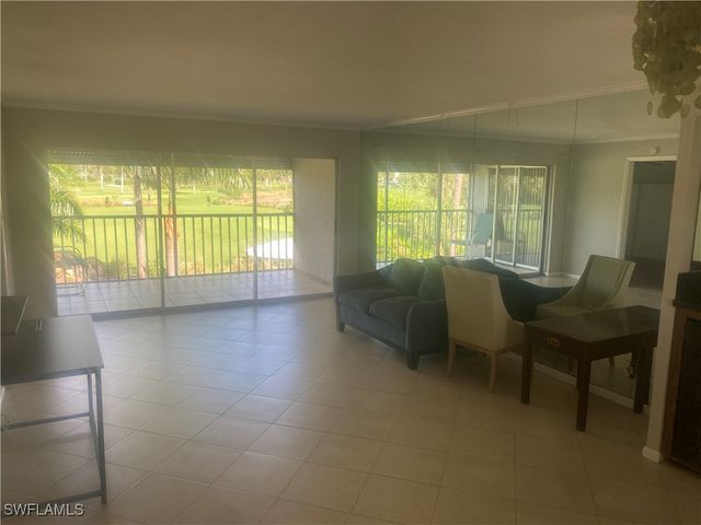123 Palm DR 2862, Naples, FL 34112