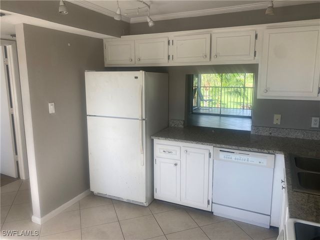 123 Palm DR 2862, Naples, FL 34112