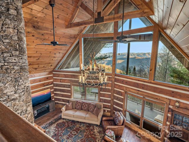 135 Grouse Point Road, Maggie Valley, NC 28751