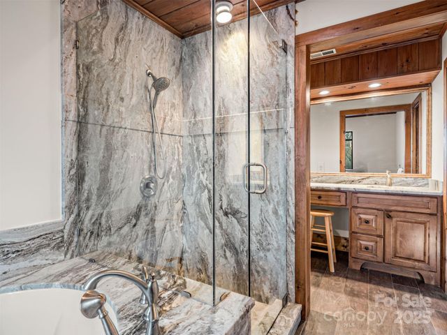 135 Grouse Point Road, Maggie Valley, NC 28751